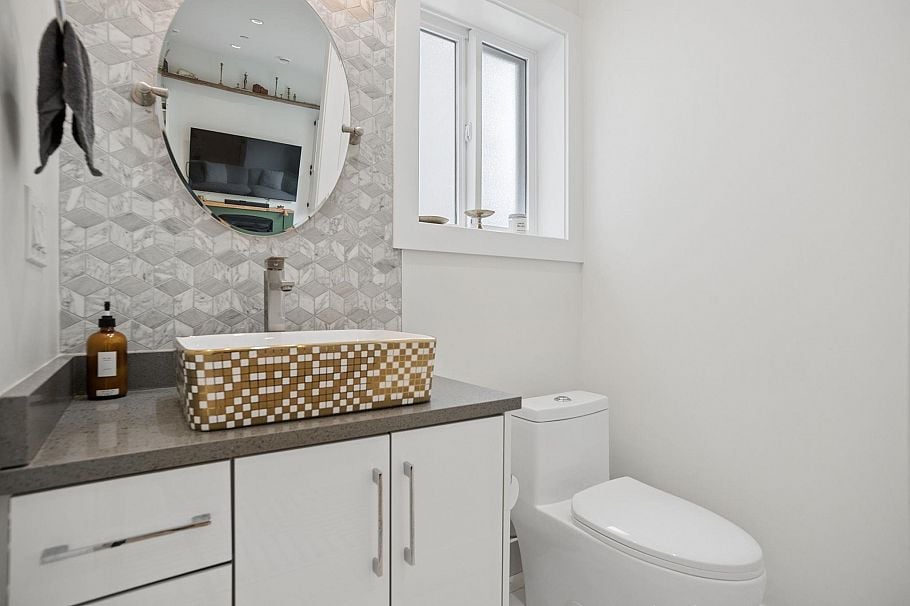 1604 E 36th Avenue Vancouver, BC - 12