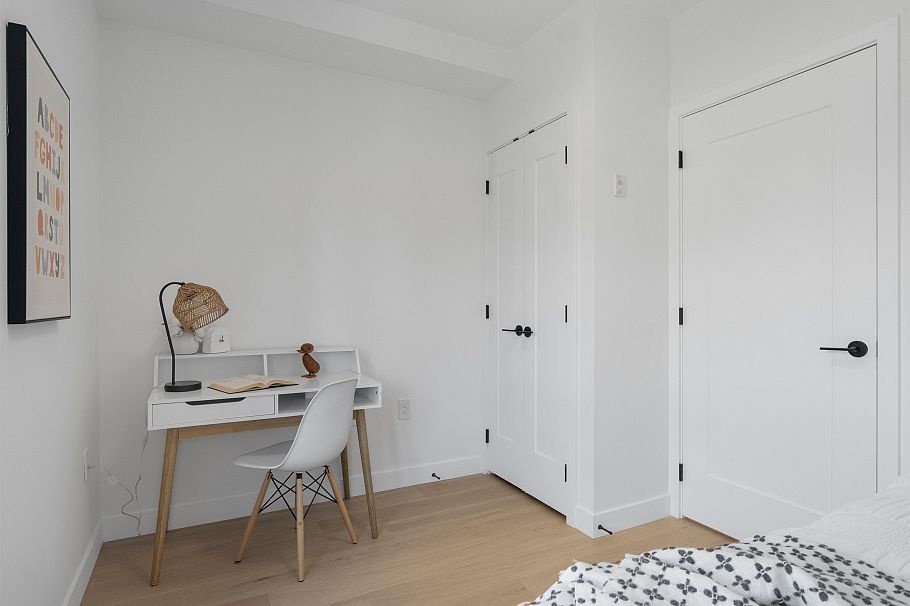 1012 W 52nd Avenue Vancouver, BC - 11