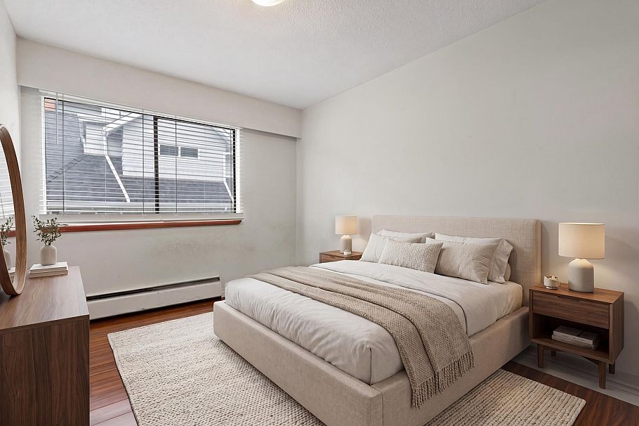 205 175 E 4th Street North Vancouver, BC - 5