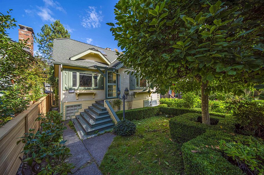 3519 W 14th Avenue Vancouver, BC - 2