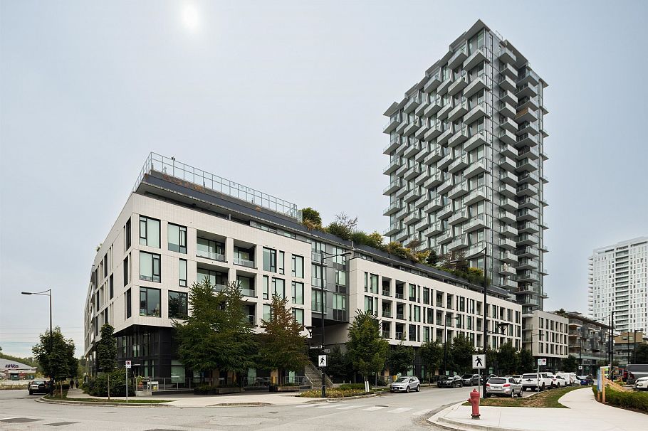 652 8575 Rivergrass Drive Vancouver, BC - 2
