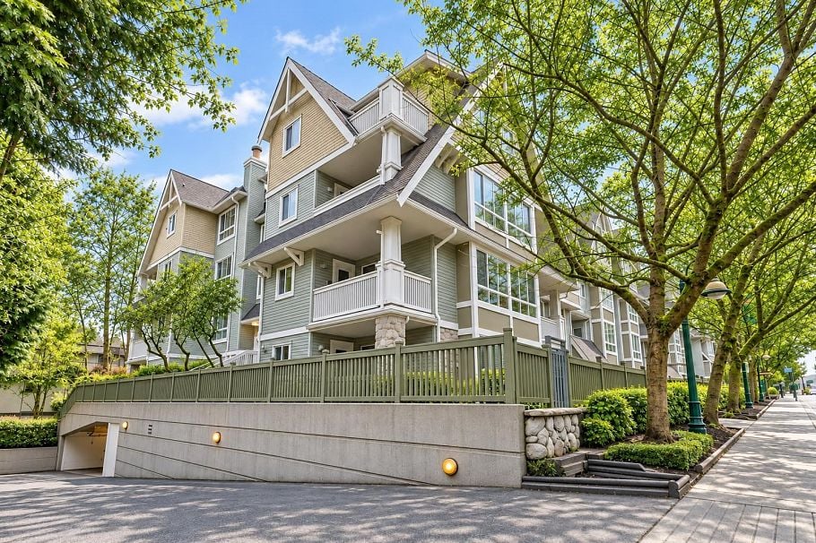 115 1111 Lynn Valley Road North Vancouver, BC - 1
