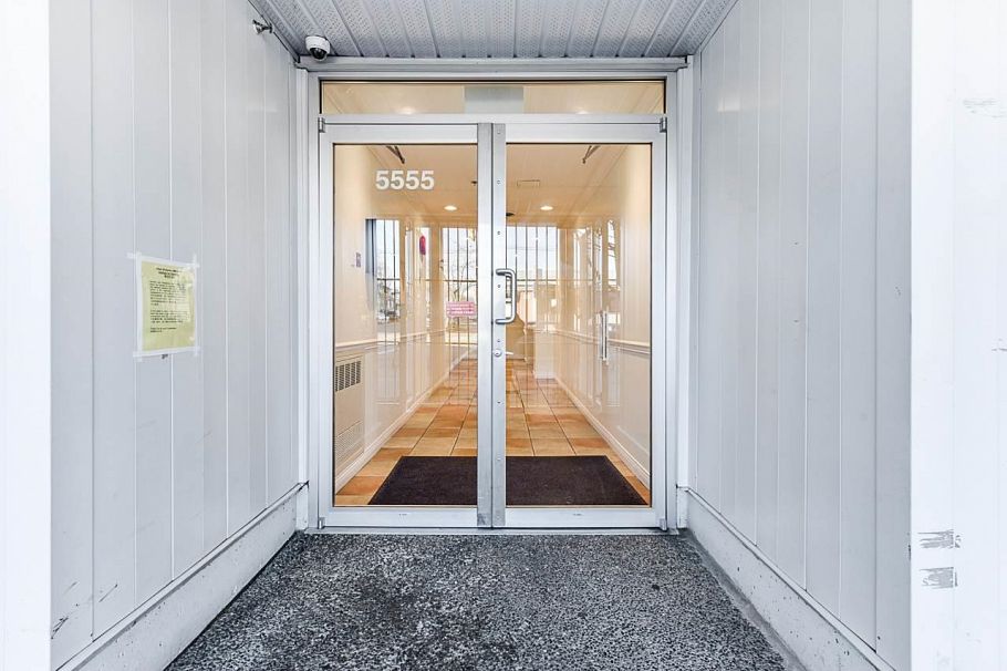 232 5555 Victoria Drive Vancouver, BC - 1