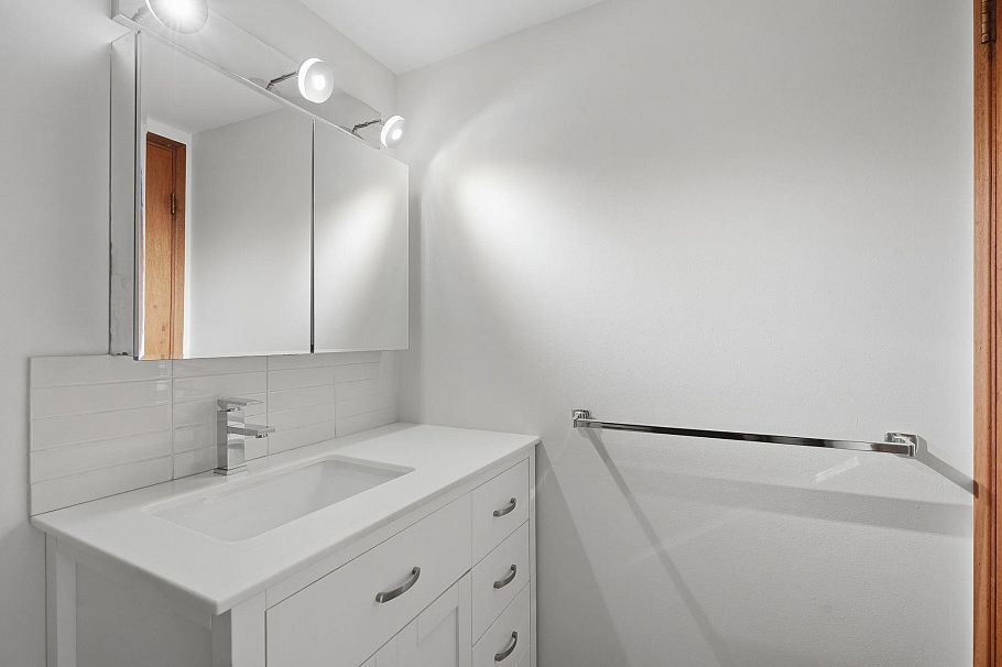 305 275 W 2nd Street North Vancouver, BC - 29