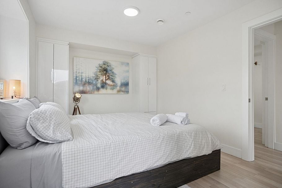 1604 E 36th Avenue Vancouver, BC - 14