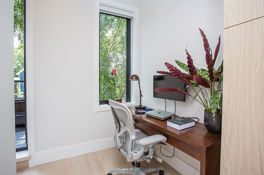 2 1152 Comox Street Vancouver, BC - 28