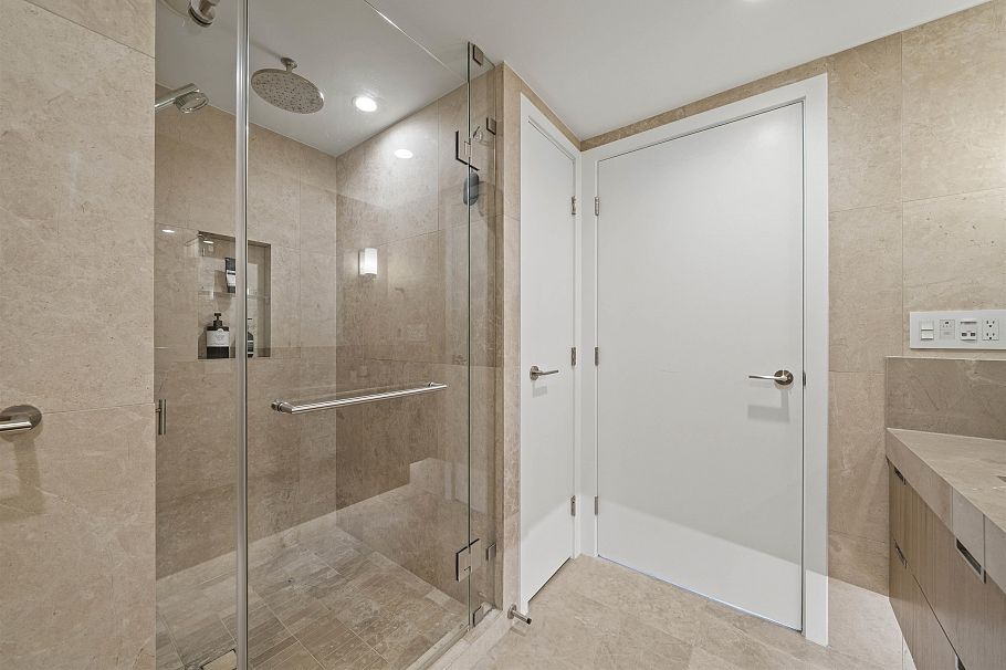 1801 1335 Howe Street Vancouver, BC - 16