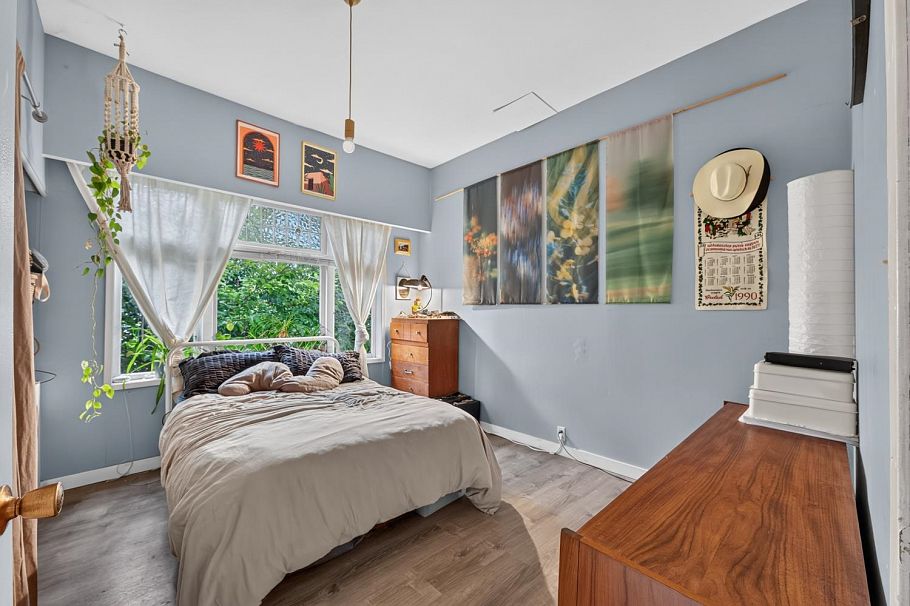 236 W 12th Avenue Vancouver, BC - 7