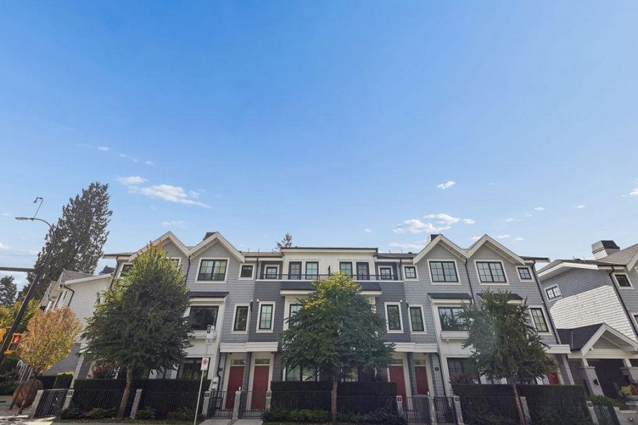 12 1133 Ridgewood Drive North Vancouver, BC - 38