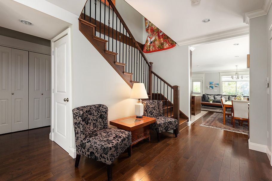 362 E 21st Street North Vancouver, BC - 11