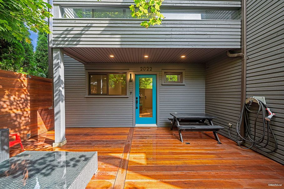2022 Chesterfield Avenue North Vancouver, BC - 32