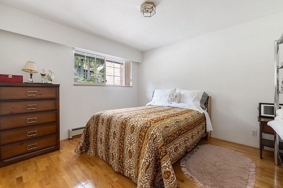 547 Tempe Crescent North Vancouver, BC - 20