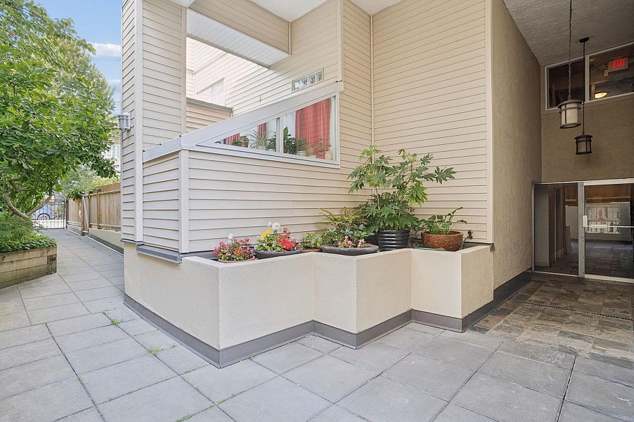 3 3250 W 4th Avenue Vancouver, BC - 31
