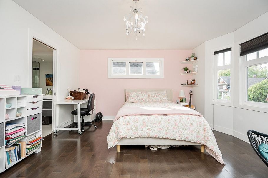 3328 W 7th Avenue Vancouver, BC - 18