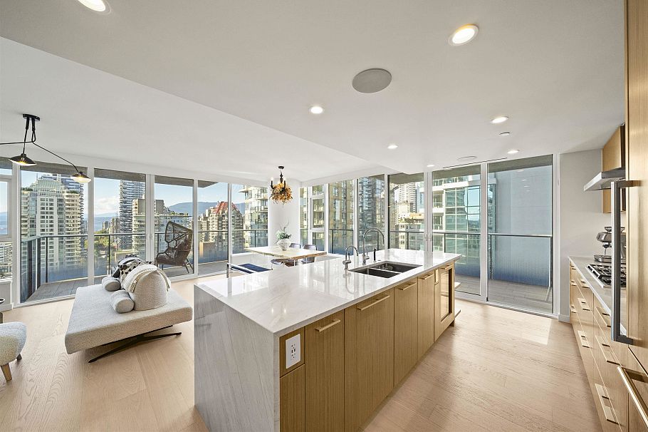 1801 1335 Howe Street Vancouver, BC - 4