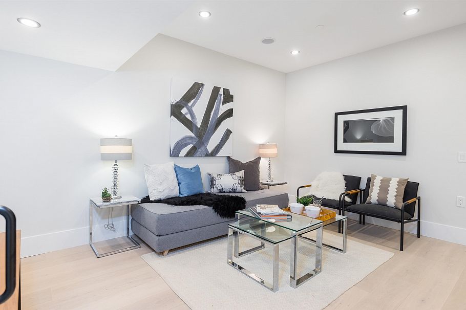 2 1152 Comox Street Vancouver, BC - 19