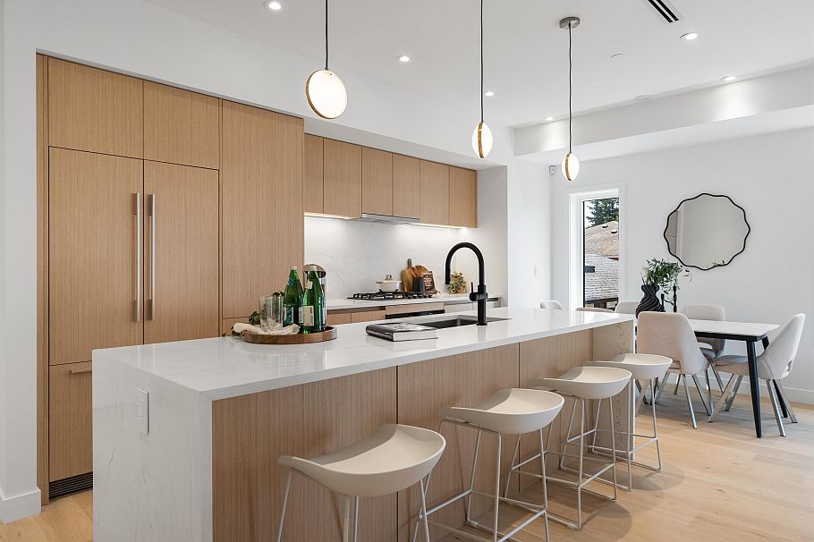 1012 W 52nd Avenue Vancouver, BC - 8