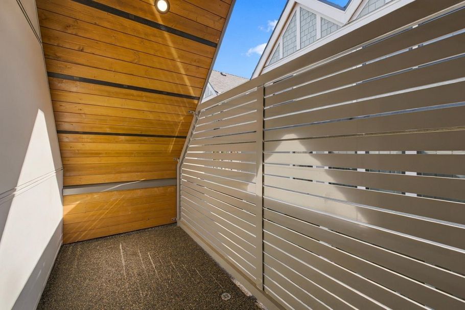 1145 W 33rd Avenue Vancouver, BC - 20