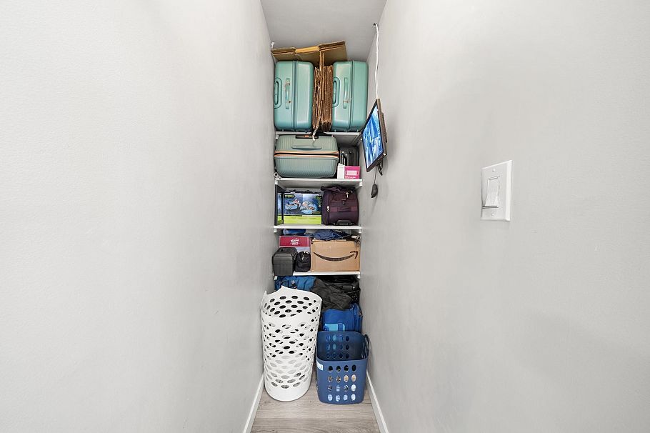 1534 W 71st Avenue Vancouver, BC - 14