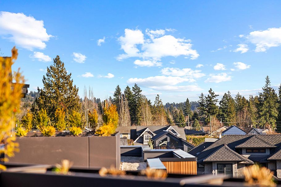 3140 Woodbine Drive North Vancouver, BC - 36