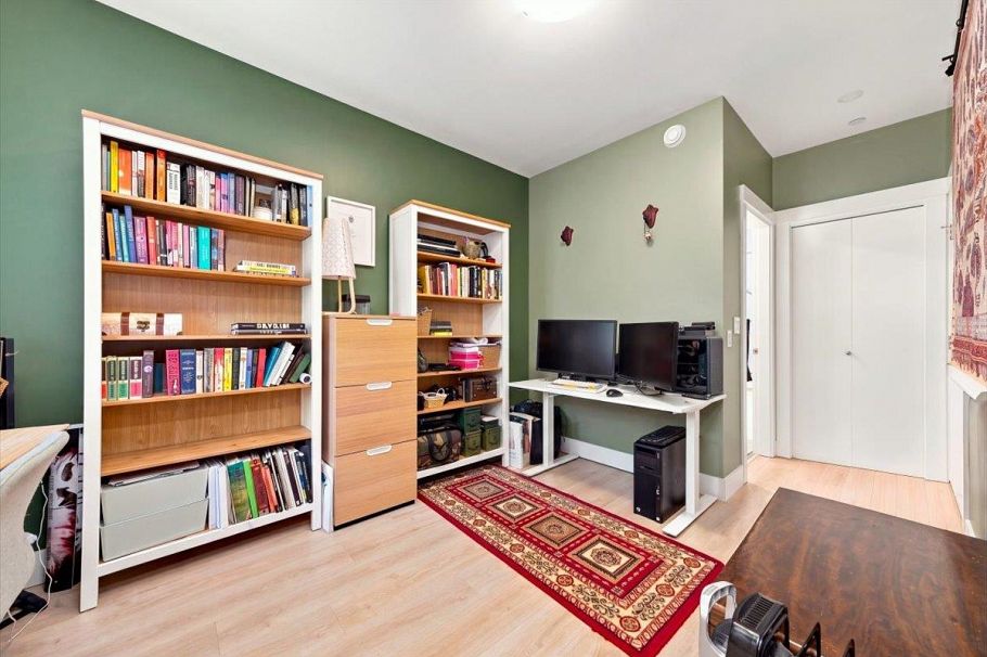 226 E 8th Street North Vancouver, BC - 19