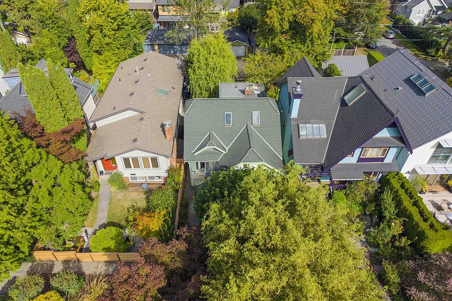 3519 W 14th Avenue Vancouver, BC - 33