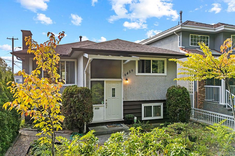 6459 Dumfries Street Vancouver, BC - 2