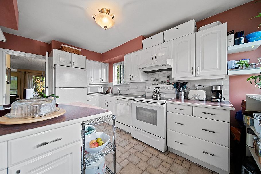 6459 Dumfries Street Vancouver, BC - 9