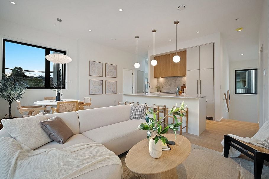 166 E 38th Avenue Vancouver, BC - 20