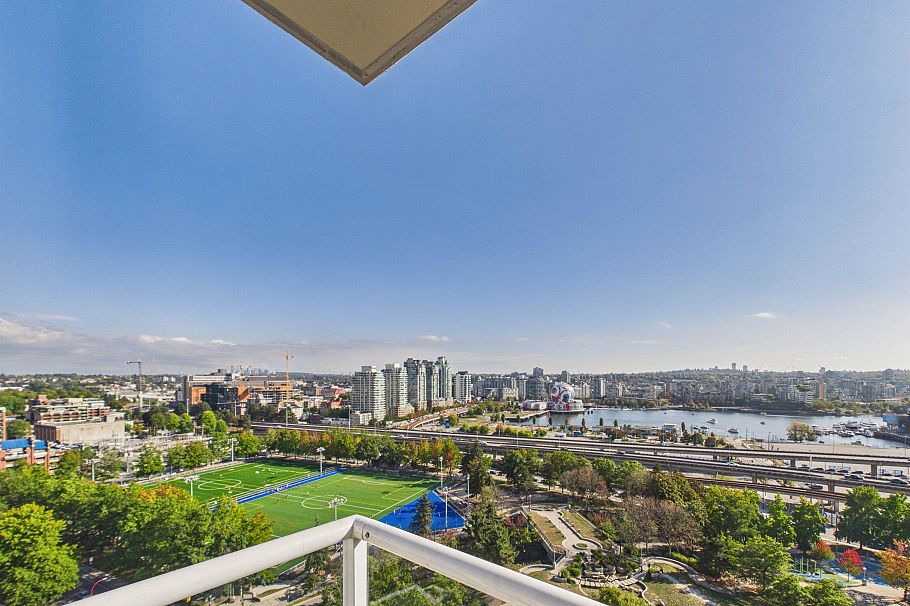 2208 550 Taylor Street Vancouver, BC - 4