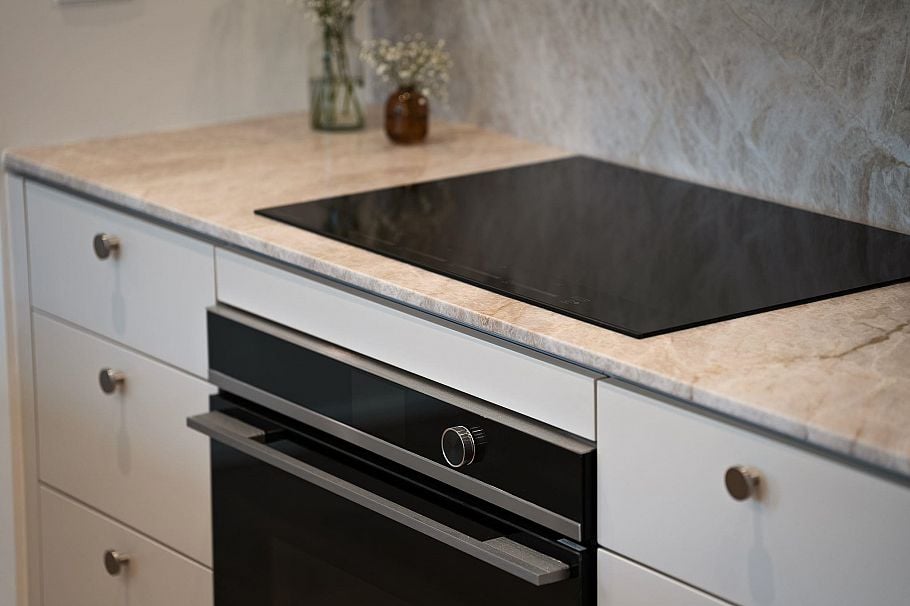 166 E 38th Avenue Vancouver, BC - 4