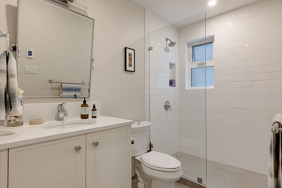 462 W 22nd Avenue Vancouver, BC - 18