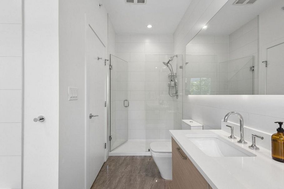 12 1133 Ridgewood Drive North Vancouver, BC - 19