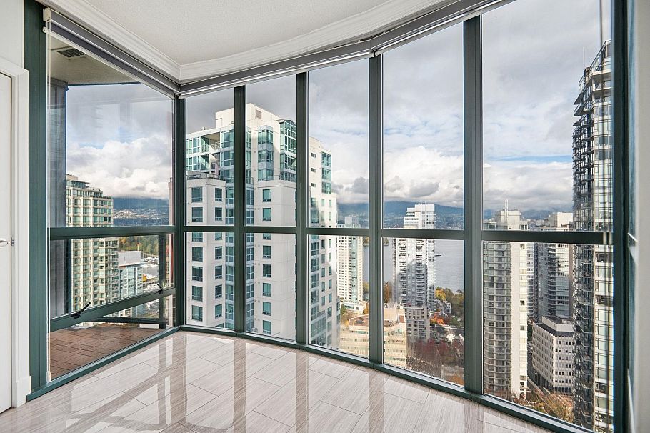 2608 1239 W Georgia Street Vancouver, BC - 3