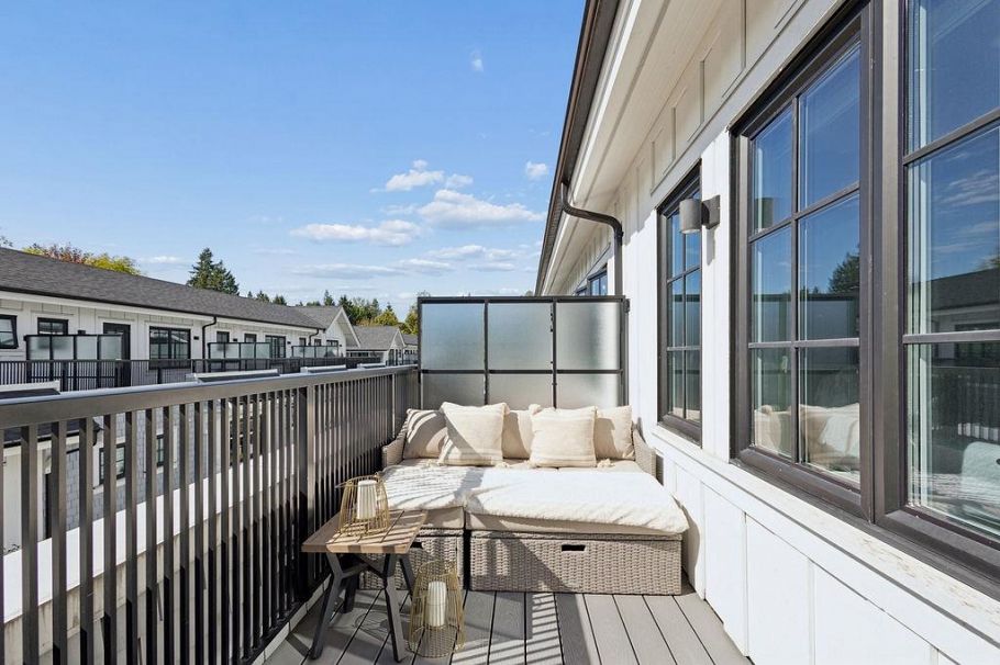 12 1133 Ridgewood Drive North Vancouver, BC - 22