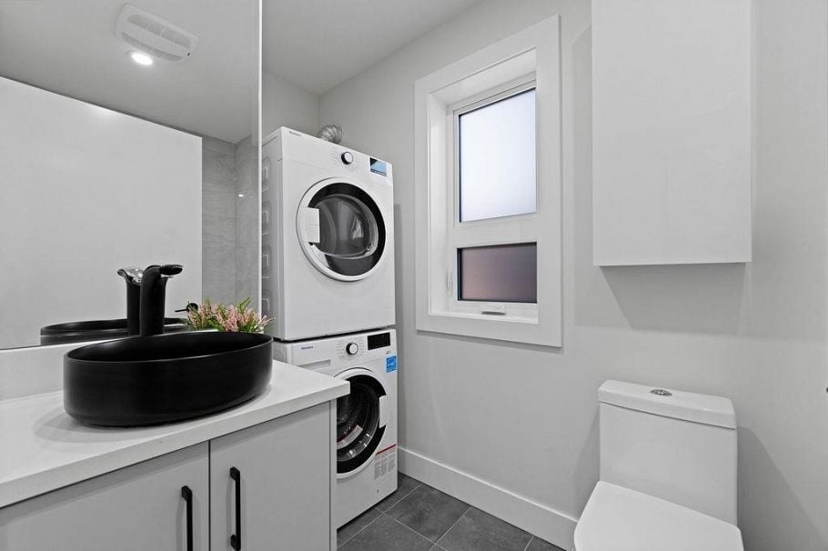 1313 E 20th Avenue Vancouver, BC - 32