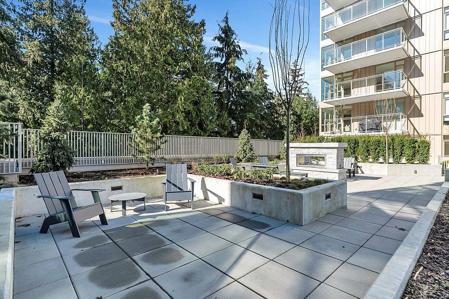 109 2325 Emery Court North Vancouver, BC - 33