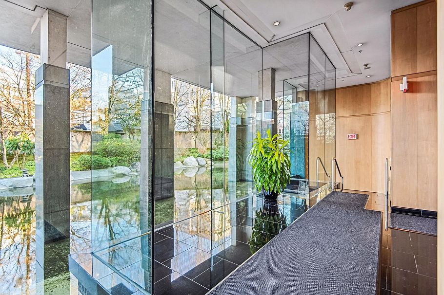 100 1550 W 15th Avenue Vancouver, BC - 24