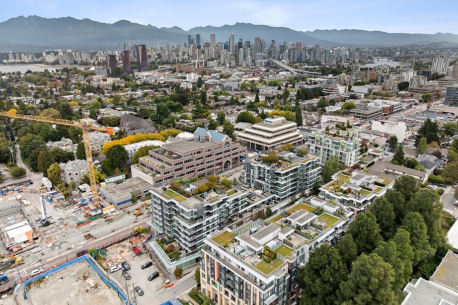 569 2080 West Broadway Street Vancouver, BC - 23