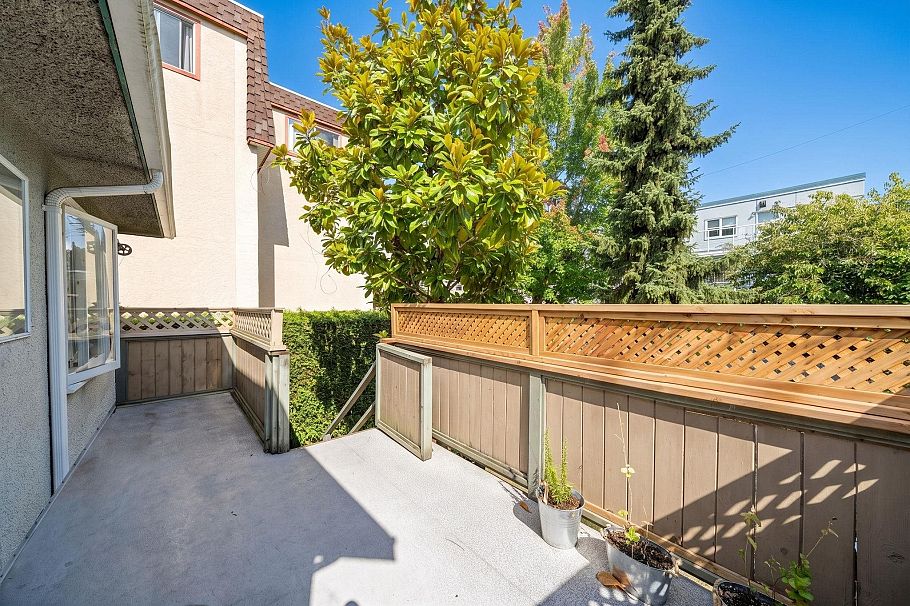 1534 W 71st Avenue Vancouver, BC - 19