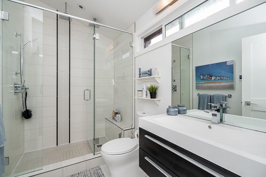 3328 W 7th Avenue Vancouver, BC - 31
