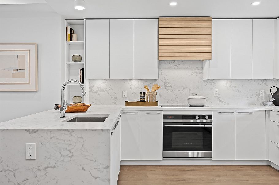 3206 Highland Boulevard North Vancouver, BC - 3