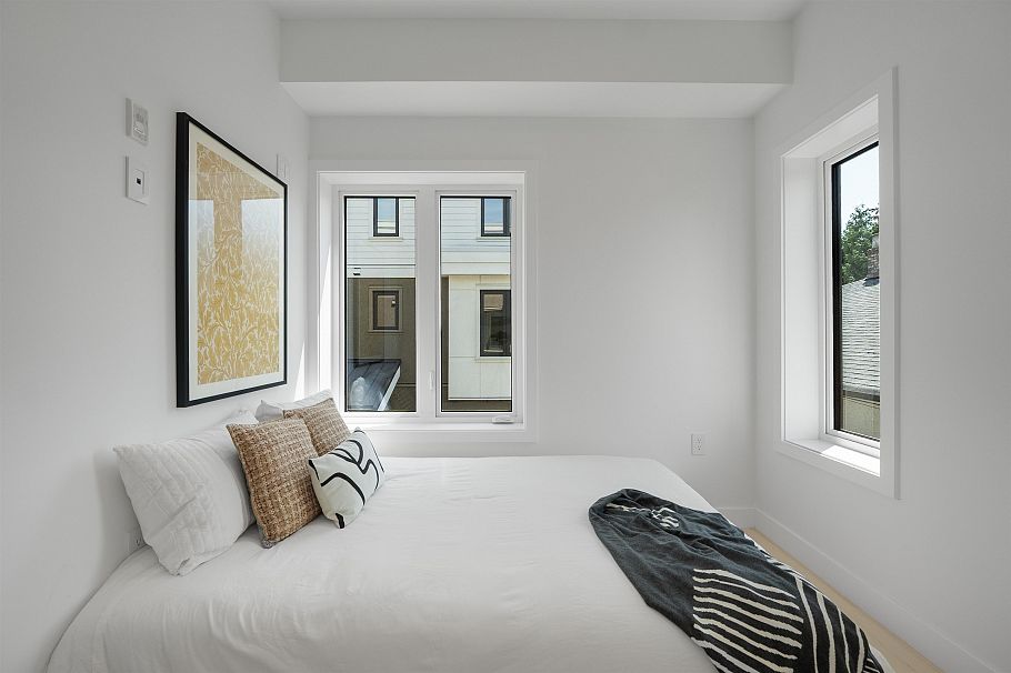 1012 W 52nd Avenue Vancouver, BC - 10