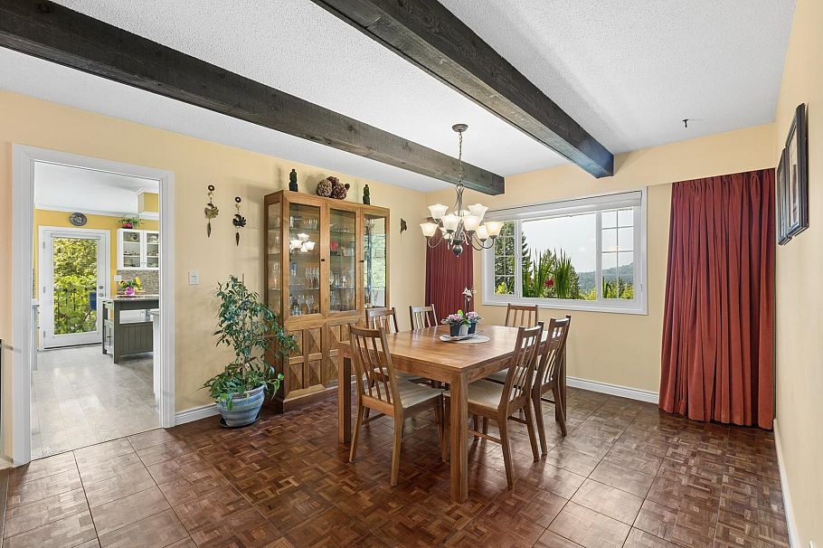 704 Maurelle Court North Vancouver, BC - 8