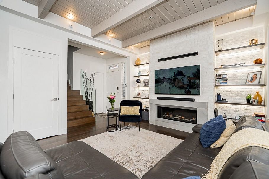 3328 W 7th Avenue Vancouver, BC - 5