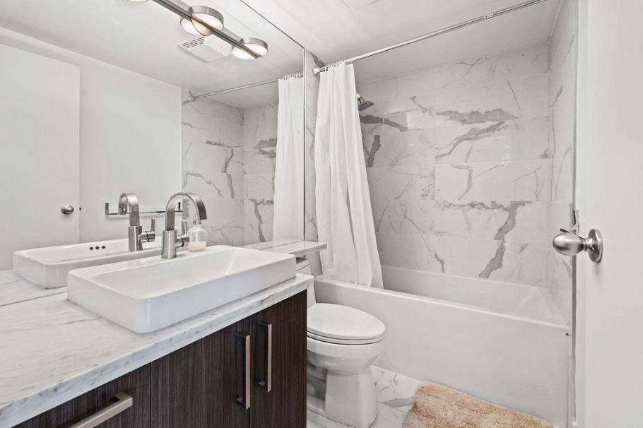 3302 193 Aquarius Mews Vancouver, BC - 22