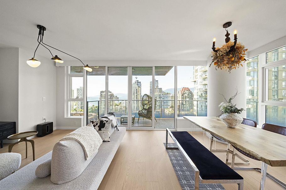 1801 1335 Howe Street Vancouver, BC - 2