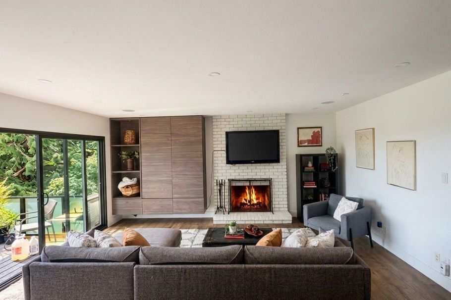 1152 W 17th Street North Vancouver, BC - 10