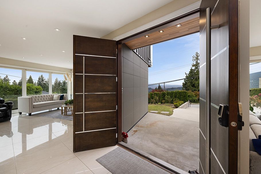 4716 Skyline Drive North Vancouver, BC - 22