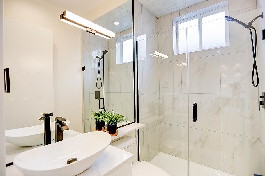 2026 E 32nd Avenue Vancouver, BC - 7
